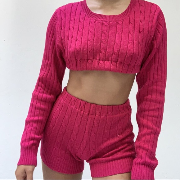 Kiki’s Kinis hot pink knit set! - Picture 1 of 4